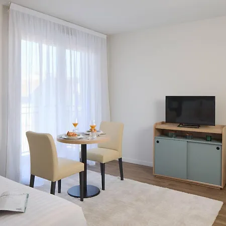 アパートホテル Quality Centre ナンシー