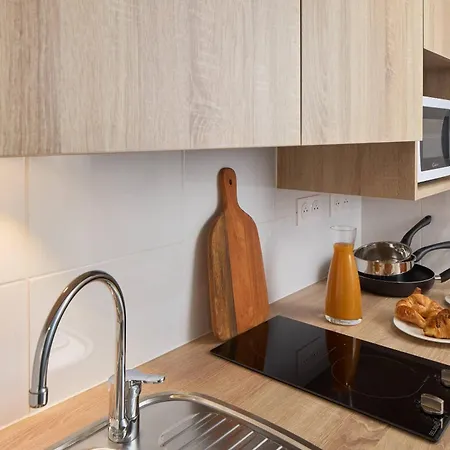 アパートホテル Quality Centre 3*