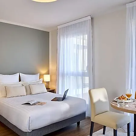 Апарт-отель Quality Centre 3*