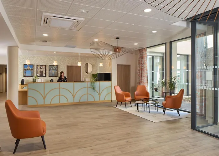 Aparthotel Quality Centre 3*